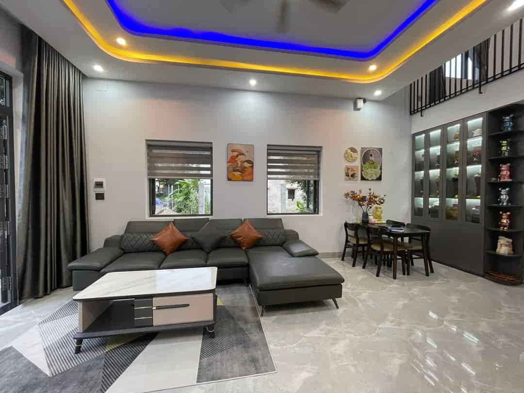 Bán gấp nhà 3PN đường Tây Hoà, Q9, 67m², 885 triệu gần chợ Nam Hoà