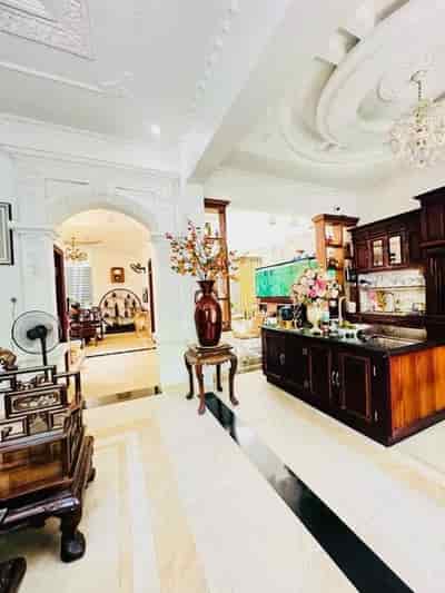 Cần tiền mở shop kinh doanh cần bán gấp căn đường Phạm Văn Hai, Phường 3, Tân Bình. 56m2