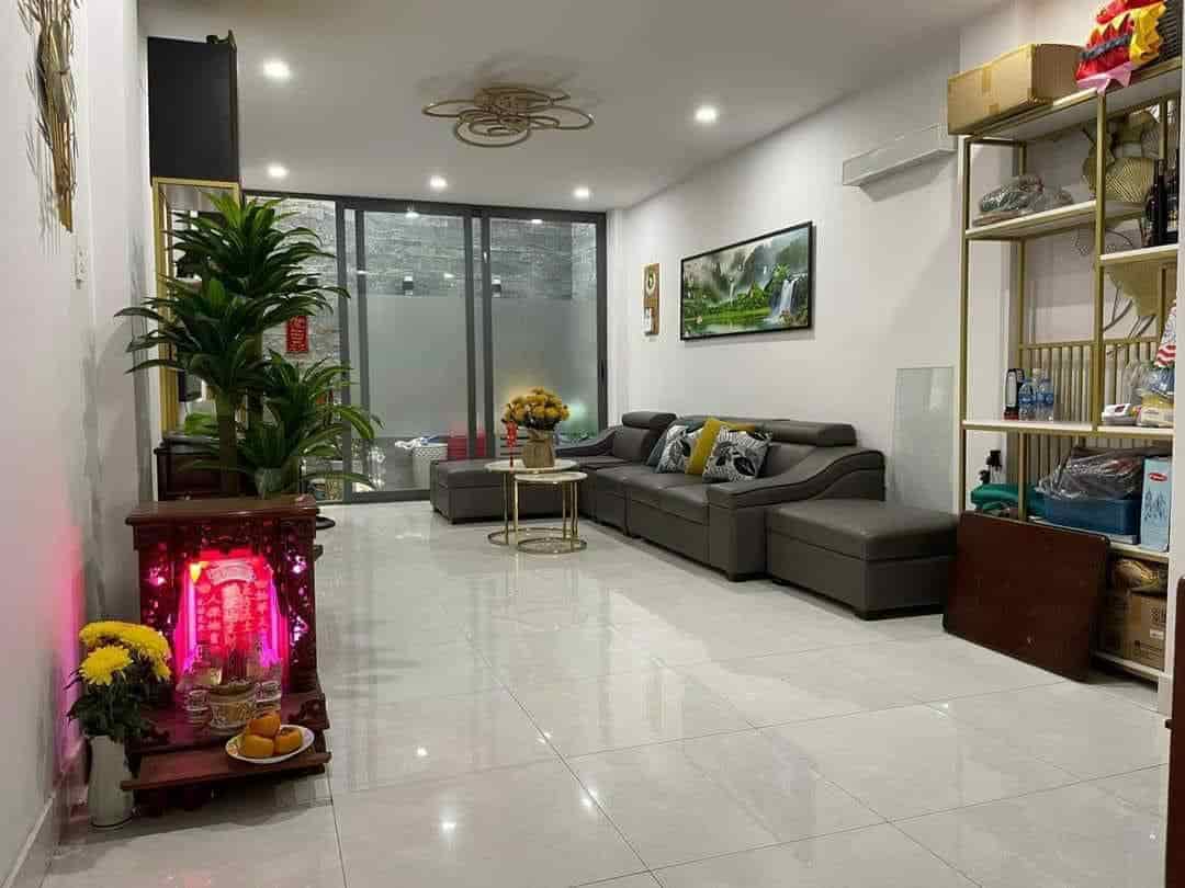 Vào ở ngay, bán nhà đẹp 5 tầng HXH Phan Xích Long, 45m2, 7.9 tỷ TL