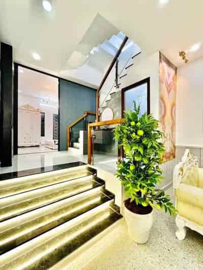Bán nhà đẹp giá rẻ như cho đường Nguyễn Thượng Hiền P5 Bình Thạnh, giá 1 tỷ 950, DT 21m2, sổ hồng riêng