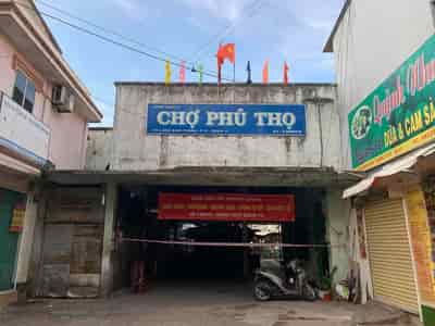 Bán lỗ 200 chỉ 1 tỷ 950tr, nhà 24.5m2 xây 2 lầu hẻm 6m đường Lê Thị Bạch Cát, P13, Q11, gần chợ Phú Thọ.