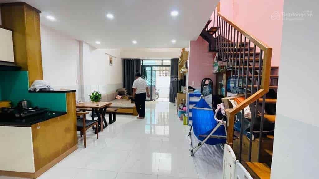 Bán nhà 2 tầng cực đẹp, ngay trung tâm Phước Long B, 48.8m2, giá 4.65 tỷ