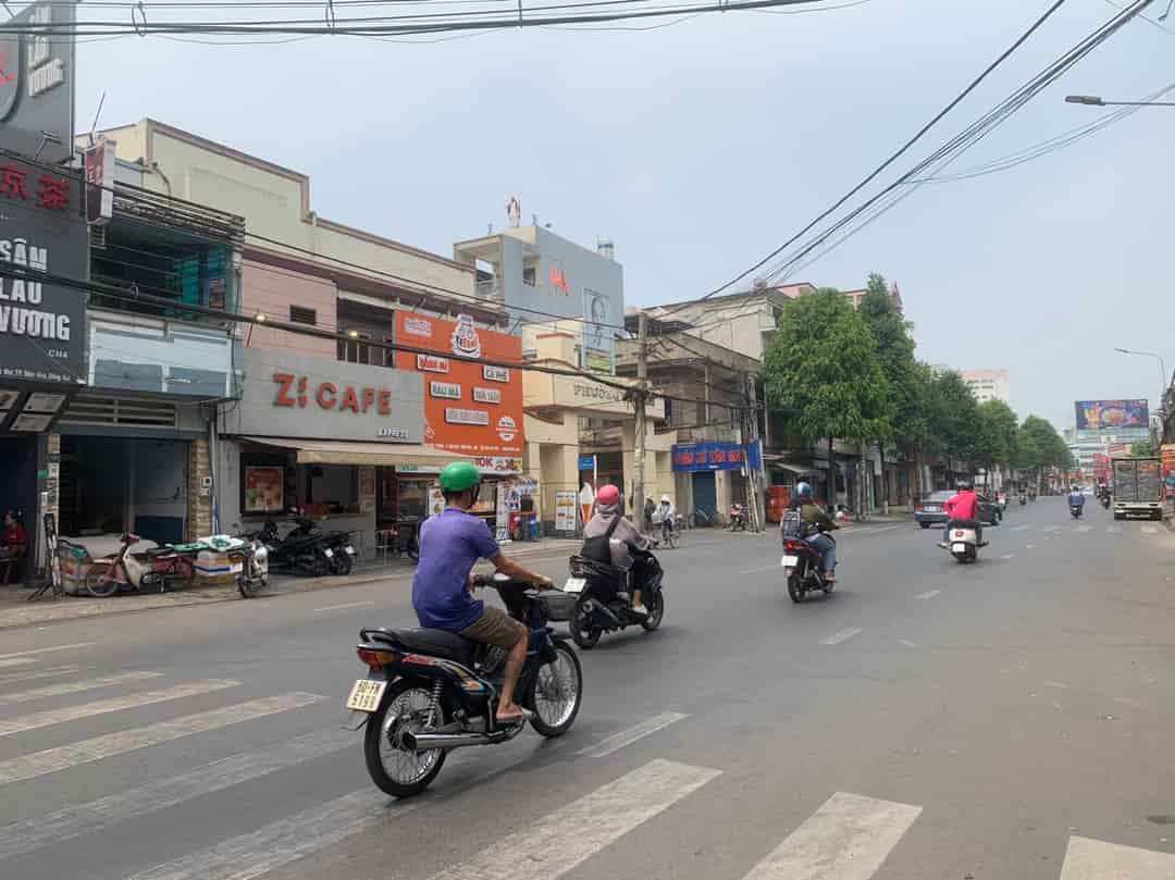 Bán căn nhà khu Tân Mai gần cổng chào phường Tân Mai giá chỉ 3 tỷ