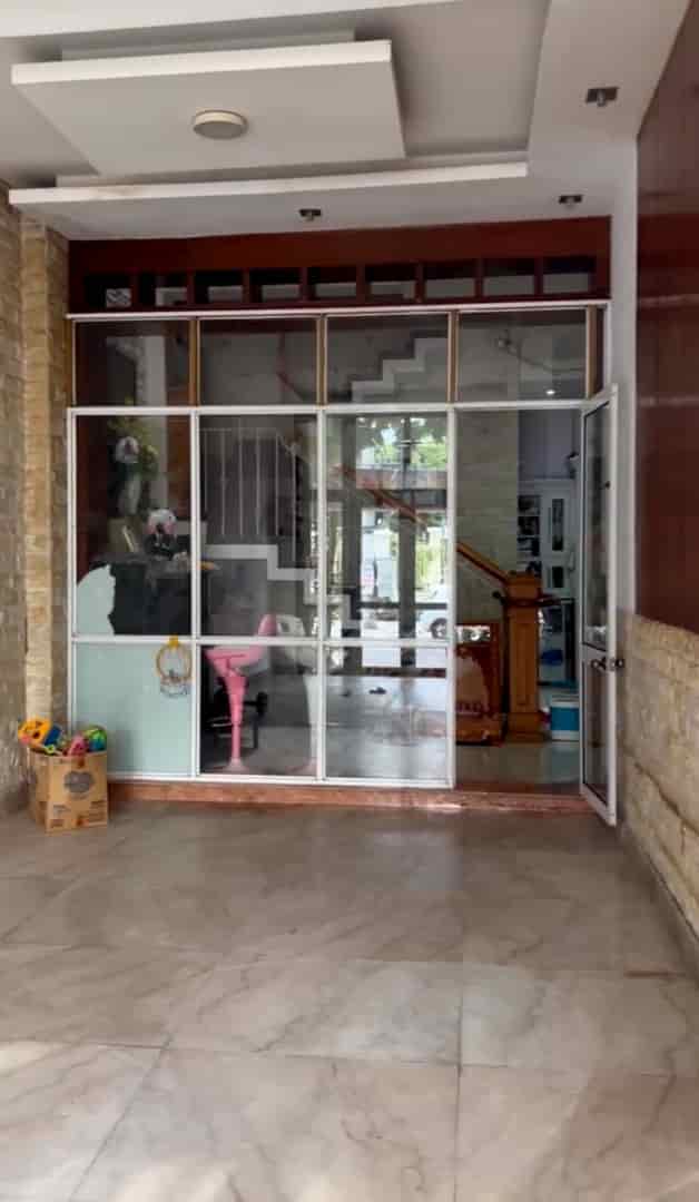 Chính chủ cho thuê mặt bằng kinh doanh, văn phòng và homestay đường Phan Châu Trinh, Hải Châu 1