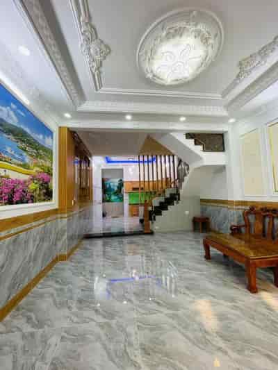Nhà đường Nguyễn Thị Búp, quận 12, 62.5m2, 4 tầng 4PN, giá 5 tỷ