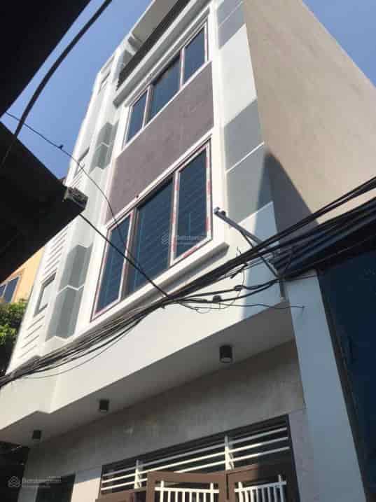 Bán nhà 32m2, 5 tầng, sổ đỏ, tại phố La Nội, phường Dương Nội, Hà Đông, cách siêu thị Aeon 300m