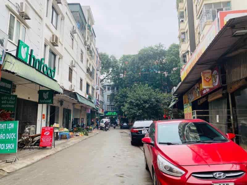Bán nhà Trịnh Đình Cửu, mặt chợ kinh doanh sầm uất, vỉa hè, ô tô tránh, siêu hiếm 38m, 7.6 tỷ