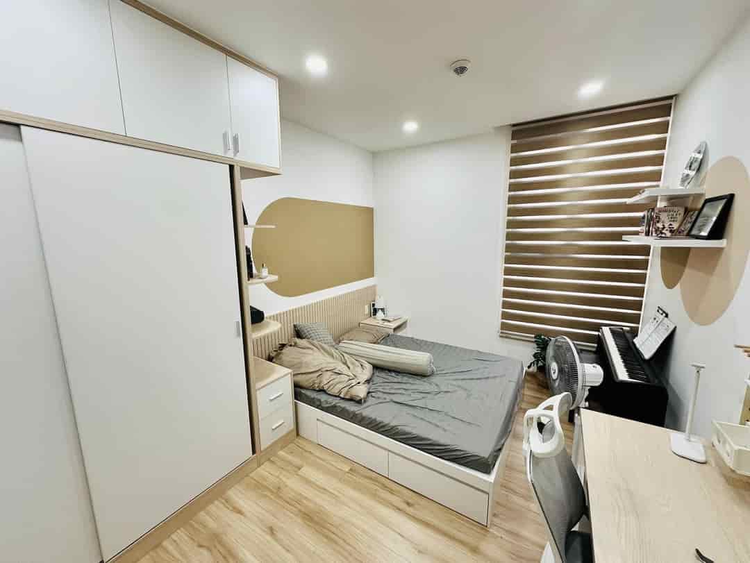 Bán căn hộ City Garden quận Bình Thạnh, diện tích 67m2, gồm 2 phòng ngủ, 2 wc tặng nội thất giá 1 tỷ 350