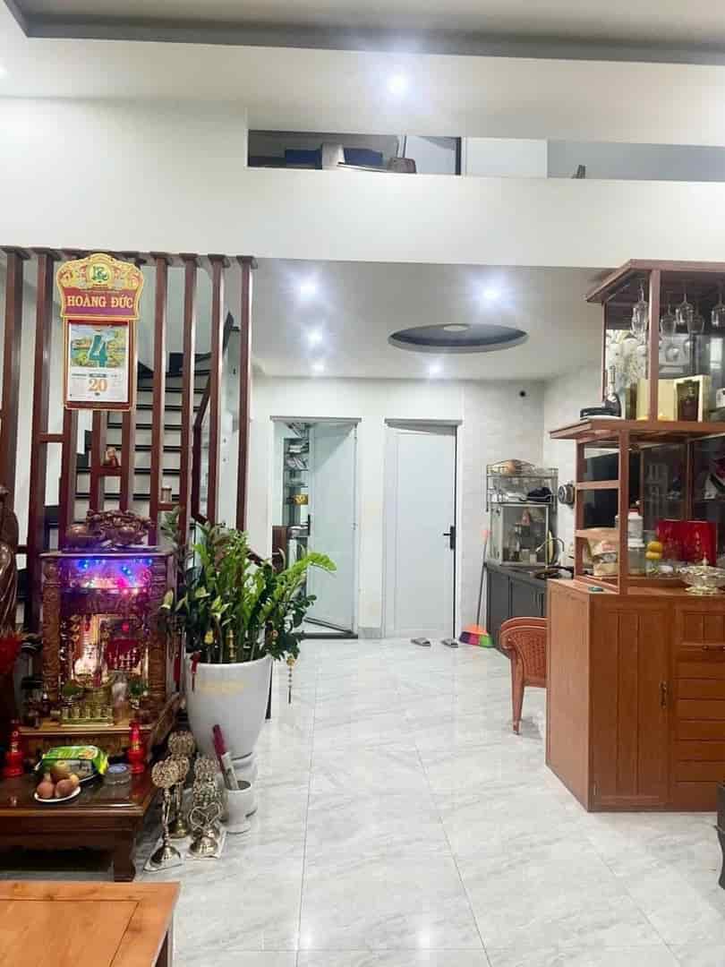 Bán nhanh nhà 3 tầng kiệt ô tô Lê Quý Đôn, TP Huế, chỉ 4 tỷ