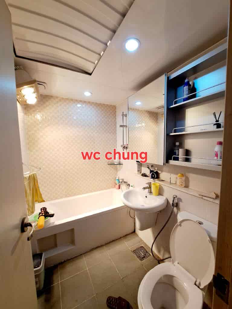 Cần tiền bán căn chung cư quốc tế Mỗ Lao Hà Đông, diện tích 95.5m2, mặt tiền 8.5m2, giá 5.5 tỷ