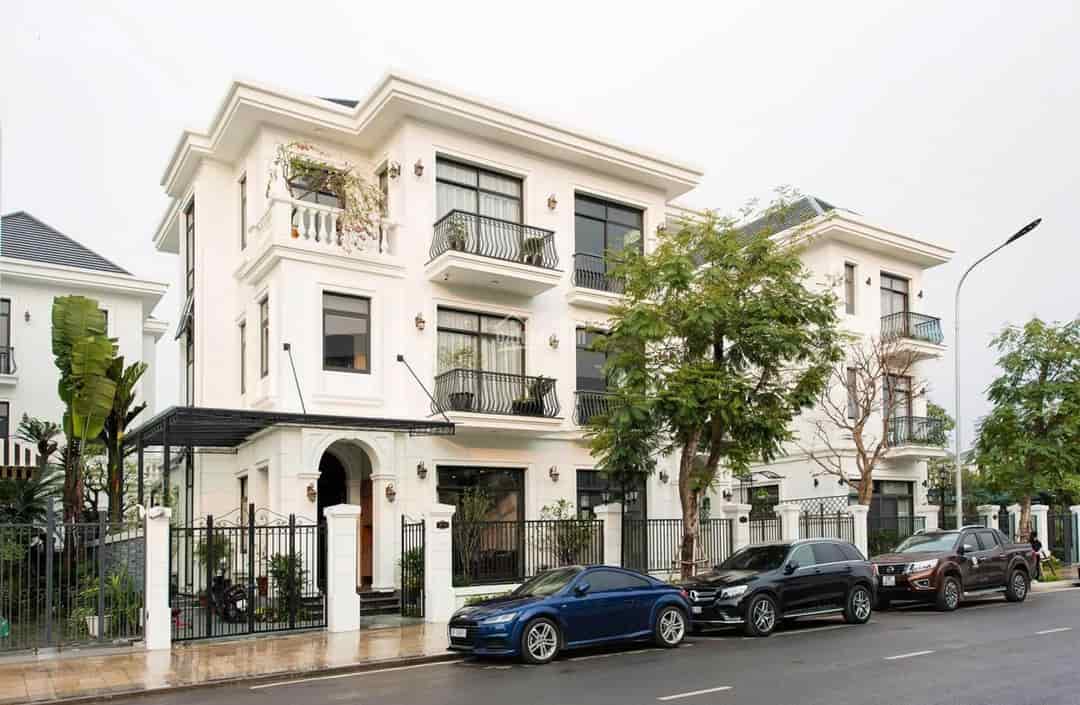 Chính chủ cần bán biệt thự đơn lập 250m2, song lập 150m2, shophouse 95m2, Vinhomes Green Bay