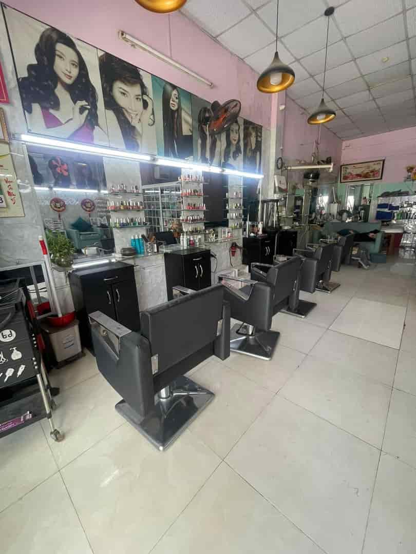 Chính chủ cần sang nhượng tiệm tóc nail mi tại 34 Bình Phú, Tam Phú