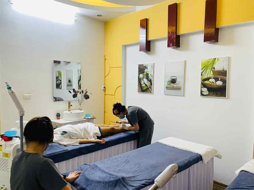 Sang nhượng spa địa chỉ số 74 ngõ 49 Huỳnh Thúc Kháng, Quận Đống Đa