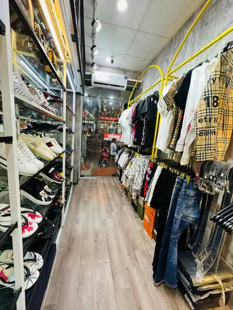 Sang nhượng shop quần áo nam ở Trương Định, Hai Bà Trưng