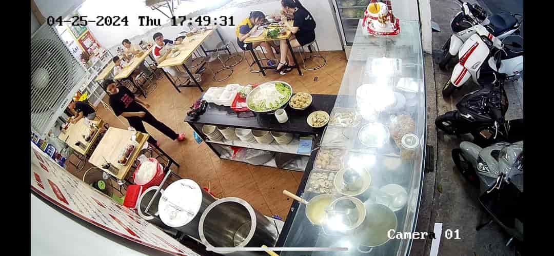 Cần sang quán ăn, vị trí mặt tiền C1 phường 13, Tân Bình