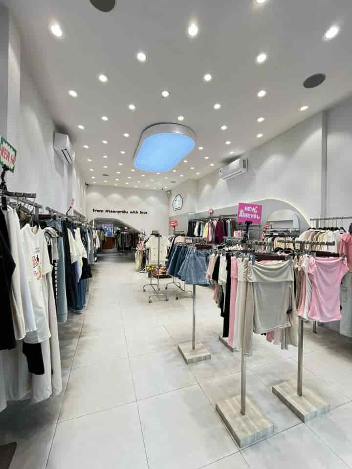 Sang shop thời trang nữ mặt tiền đường Lê Duẩn, Thanh Khê, Đà Nẵng