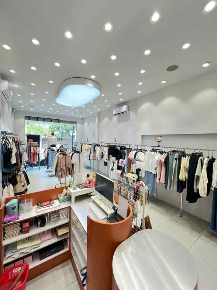 Sang shop thời trang nữ mặt tiền đường Lê Duẩn, Thanh Khê, Đà Nẵng