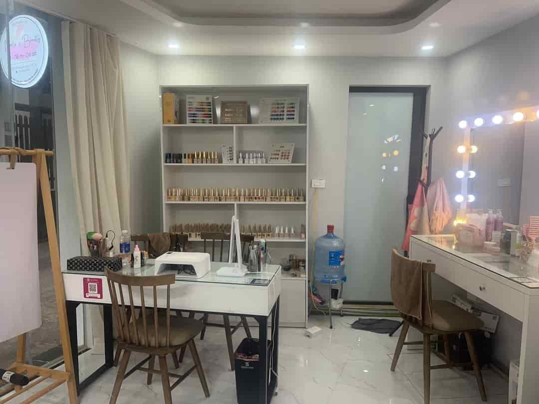 Sang nhượng tiệm nail, mi, gội, chà gót tại Trung Hòa, Cầu Giấy