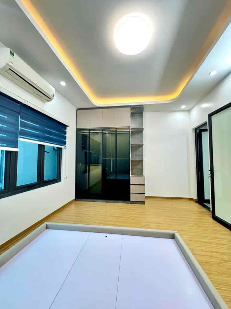 Chỉ 5 tỷ, 30m2, phố vip Quan Nhân, tiện ích ngập tràn, nhà mới tinh full nội thất, ở sướng