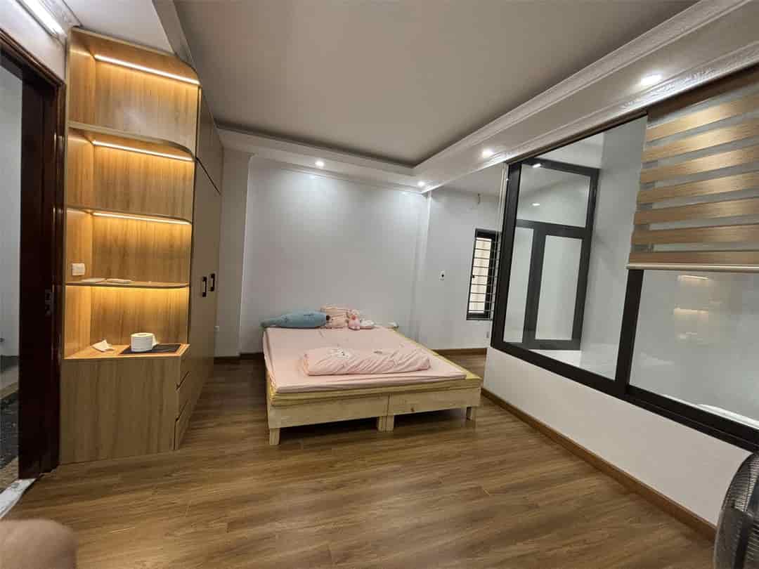 Nhà mới đẹp Định Công Thượng, 5T, 44m2, MT 4m, ô tô đỗ trước nhà giá nhỉnh 5 tỷ