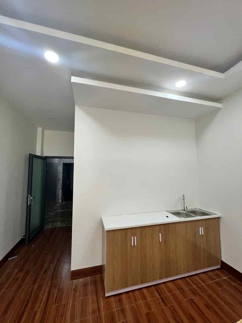 Cho thuê phòng trệt đẹp xịn tại Nguyễn Sơn, Tân Phú, 30m2, chỉ 4.3tr/th, full nội thất