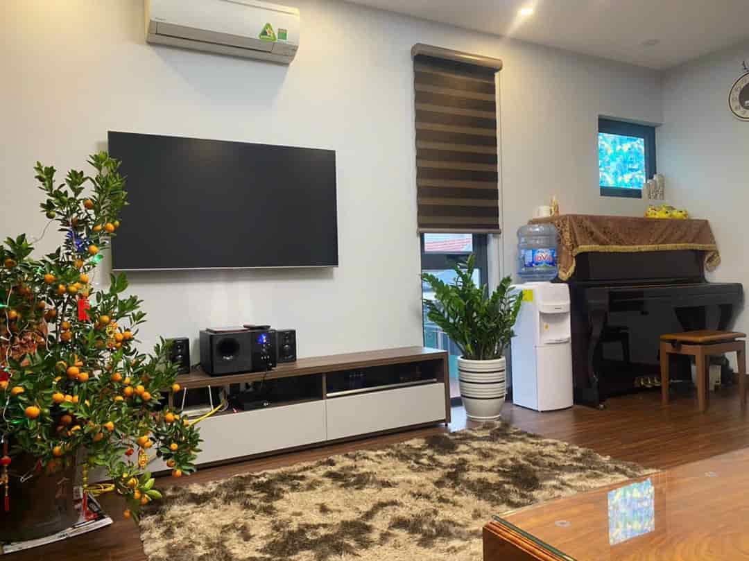 Thanh Trì, nhà đẹp, ô tô, tặng full nội thất, 50m2, 4 tầng, hơn 4 tỷ