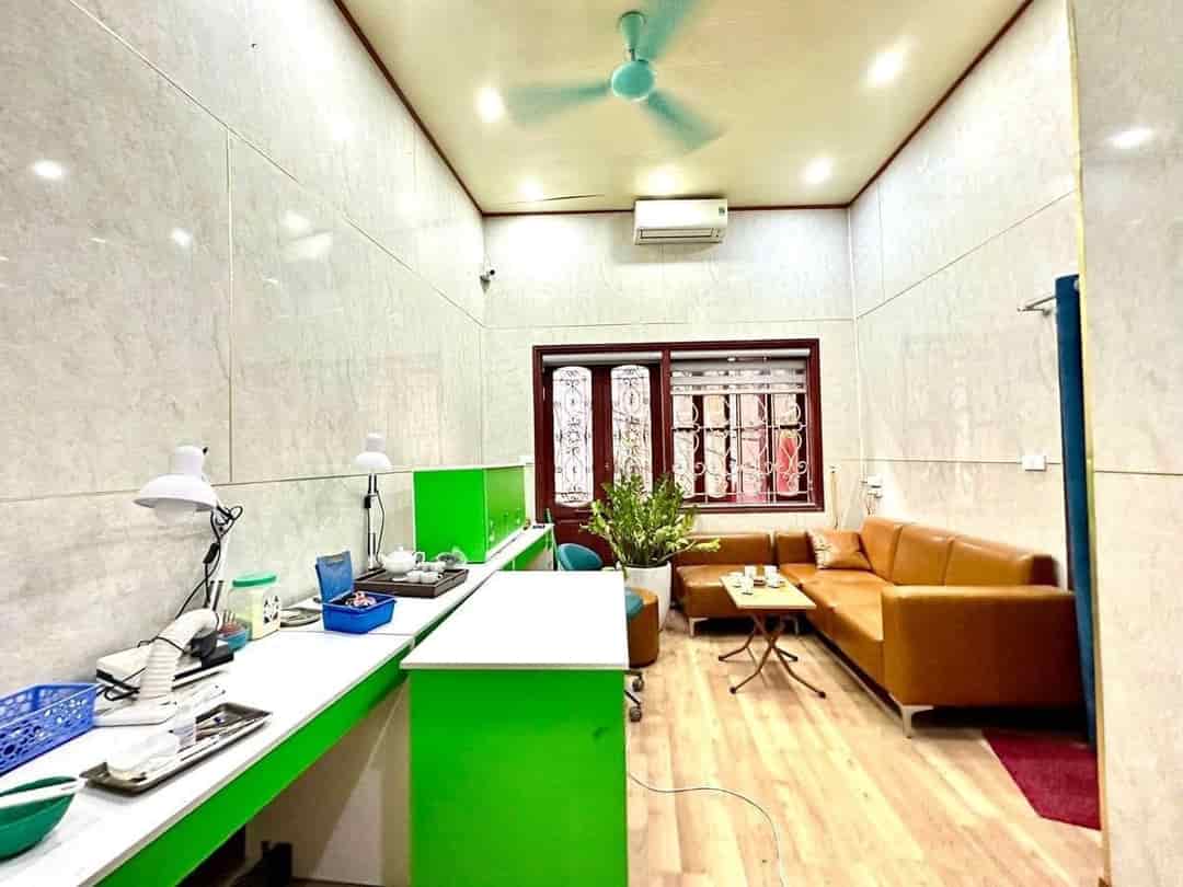 Nhà Nguyễn Trãi 58/75m2,4 tầng, mặt tiền 4.6m, 10 tỷ Thanh Xuân, kinh doanh, ô tô qua