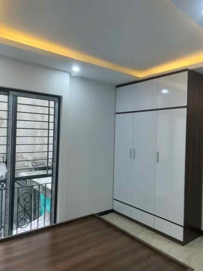 NHÀ ĐẸP MỚI VĂN HƯƠNG, 40M2, 5 TẦNG, MẶT TIỀN 5M, 6.5 TỶ. ĐỐNG ĐA.