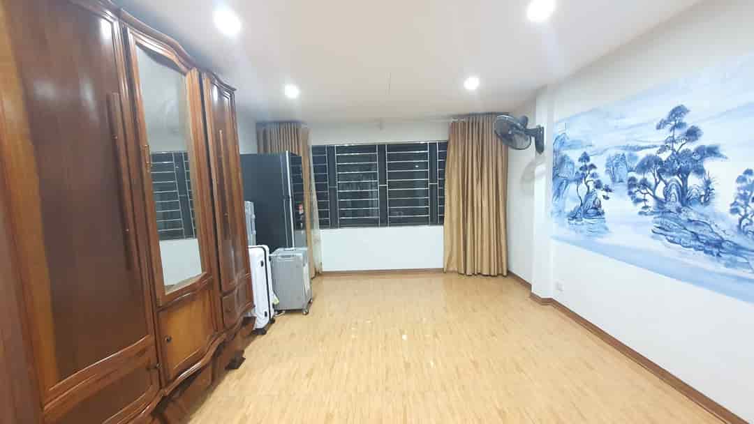 Bán nhà Vương Thừa Vũ Thanh Xuân, nhà đẹp, ô tô đỗ cổng, DT 50m2, 4T