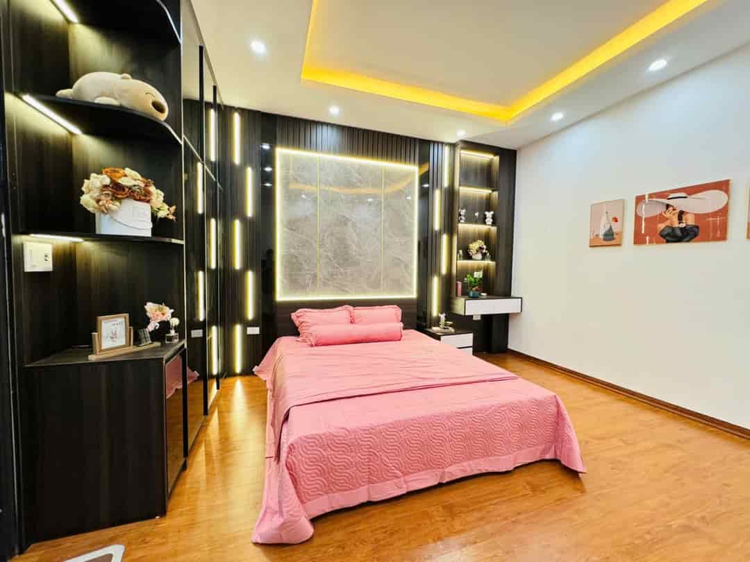 Bán nhà Khương Đình, Thanh Xuân, nhà đẹp, lô góc, gần ô tô dt 38m2, 5T