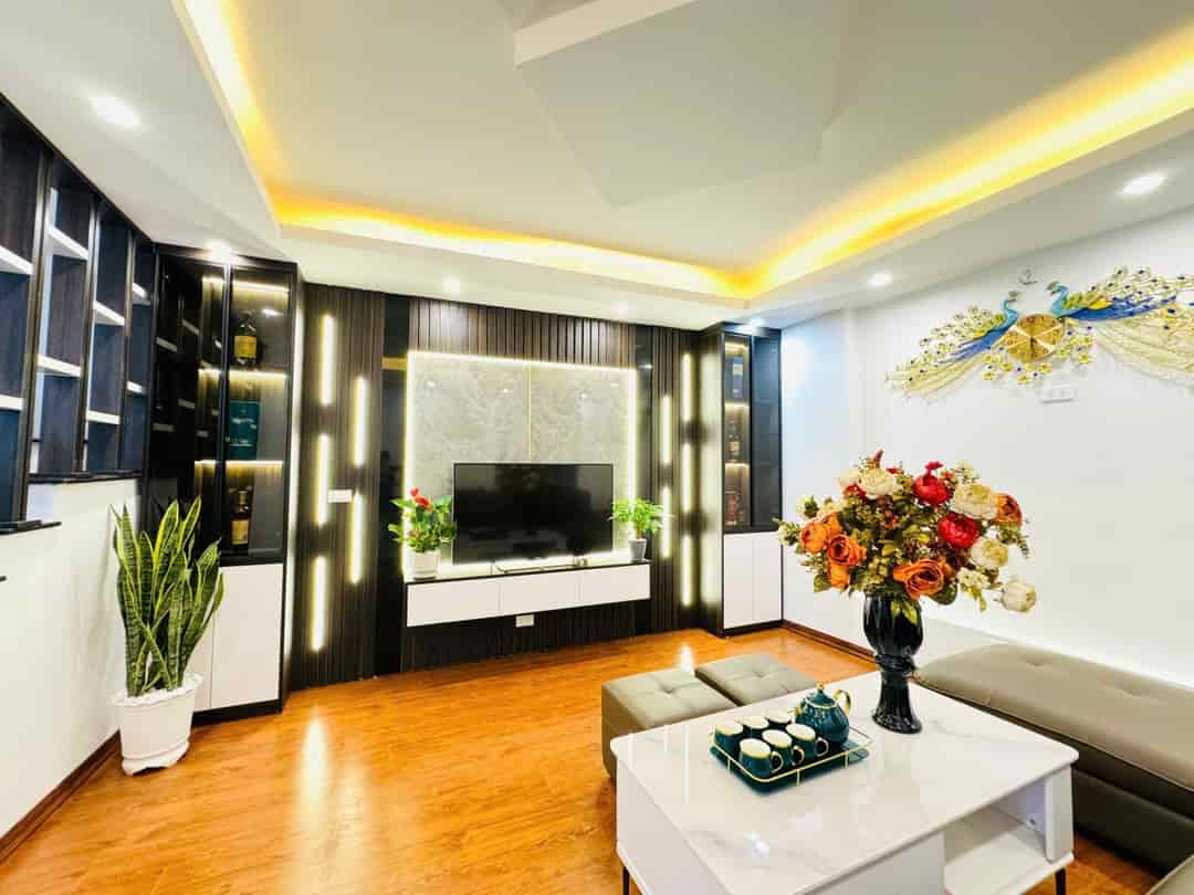 Bán nhà Khương Đình, Thanh Xuân, nhà đẹp, lô góc, gần ô tô dt 38m2, 5T