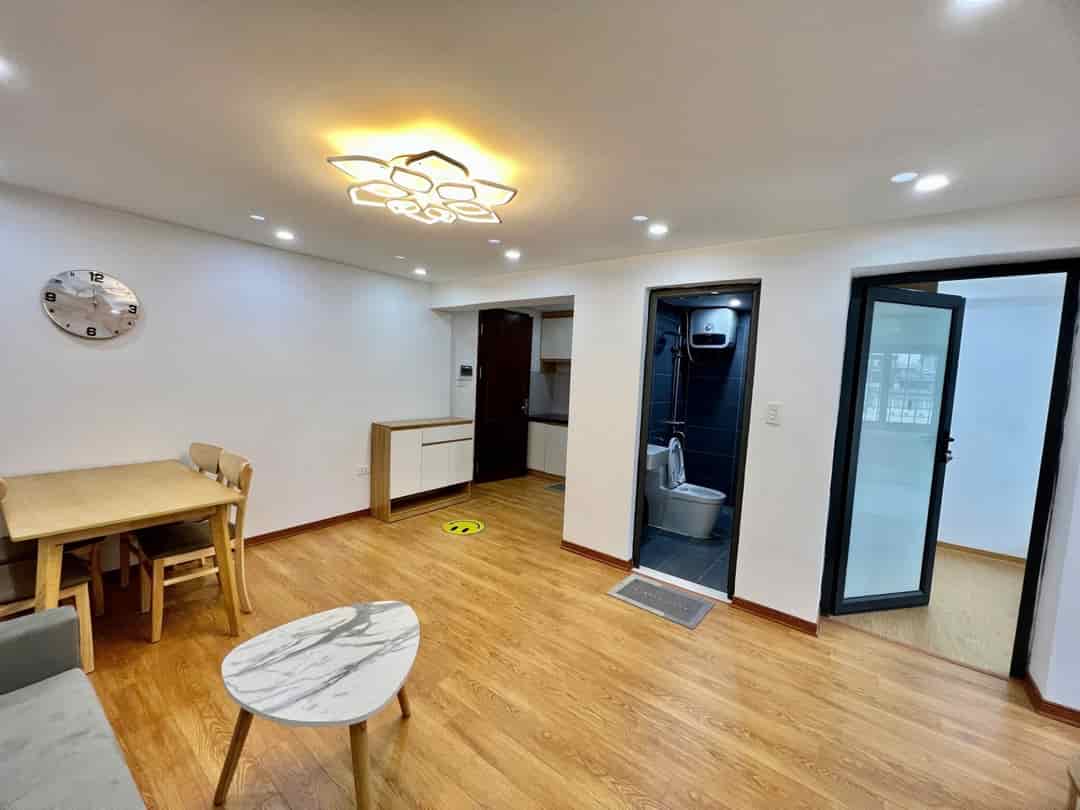 Siêu phẩm tập thể mặt phố Thái Thịnh, Đống Đa, 60m2, nhà đẹp full nội thất ở luôn