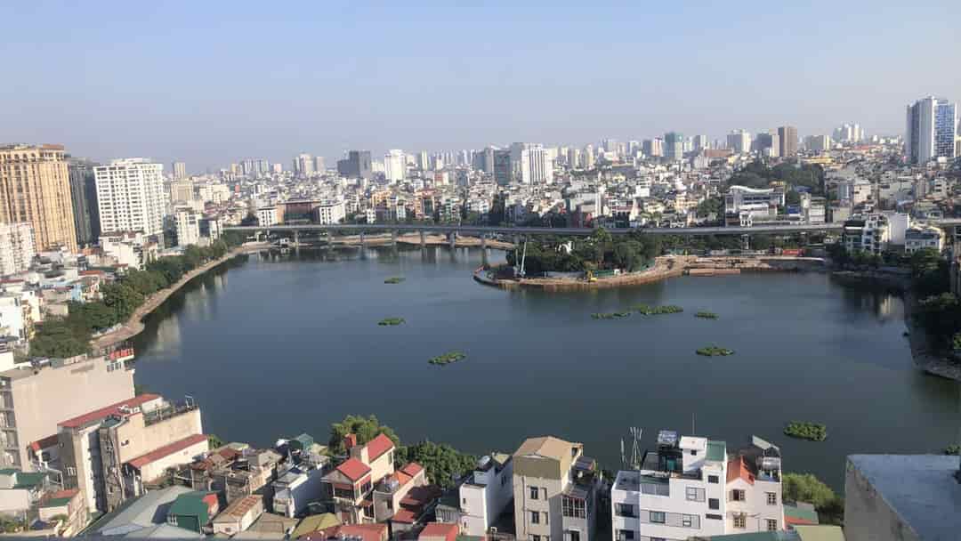 Bán căn hộ chung cư mặt phố Láng Hạ, Ba Đình, nhà đẹp lô góc, view mặt hồ Hoàng Cầu, có slot để ô tô