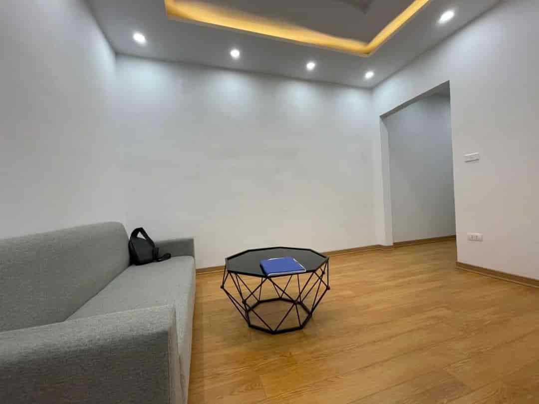 Bán căn hộ tập thể Thanh Xuân Bắc, Thanh Xuân, 55m2, nhà đẹp full nội thất, gần phố