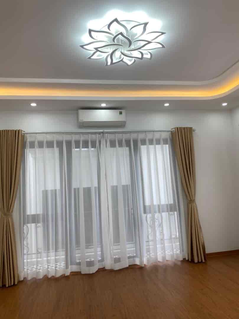 Chính chủ, Thái Thịnh, lô góc 2 thoáng, nhà 9 ngủ, 45m2, 5 tầng, 5m, giá chỉ 11.8 tỷ, SĐCC