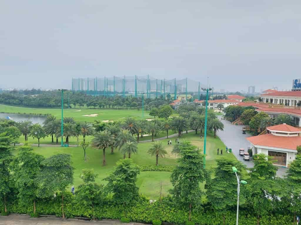 Phân lô, ô tô tránh, cực vip nhà mới lung linh 39m, 6 tầng, view sân golf, thang máy, gara ô tô hơn 7 tỷ