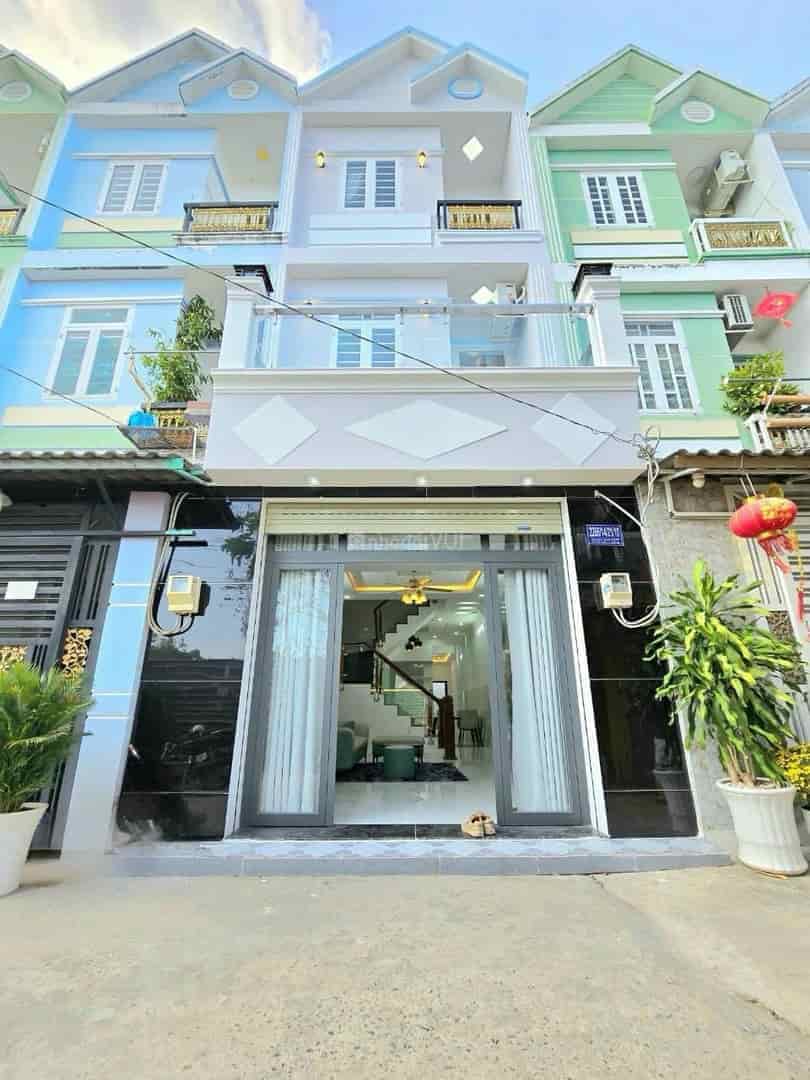 Chính chủ ngộp bank cần tiền xoay vốn bán nhà Phan Xích Long, phường 2, quận Phú Nhuận, Dt 60m2, giá 2,75tỷ