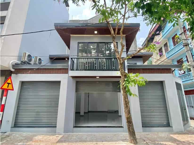 Cho thuê dài hạn văn phòng tại Việt Hưng, Long Biên, nhà 2 tầng 180m2 DTSD, mặt tiền 12m, đường 3 ô tô tránh.
