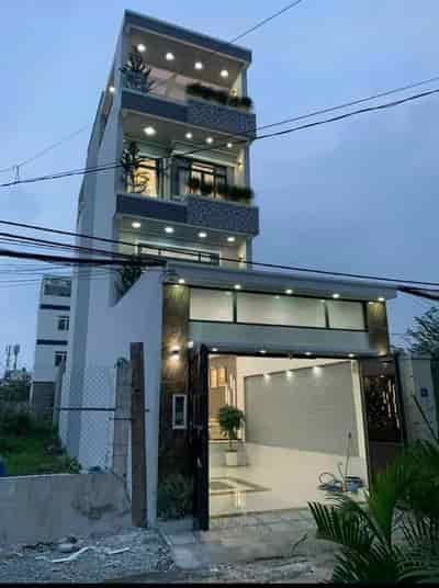 Siêu phẩm nhà 72m2 xây 1 trệt 2 lầu có sân thượng với giá 4tỷ500 tại đường Lê Thị Riêng, Q1 gần CV Tao Đoàn