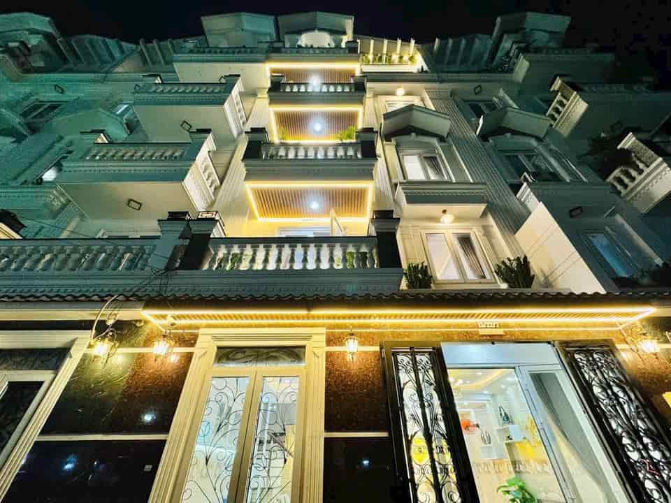 Cần bán nhà 60m2 Nguyễn Hữu Cảnh,Bình Thạnh giá 3 tỷ 550 gần Công viên Landmark 81, sổ riêng