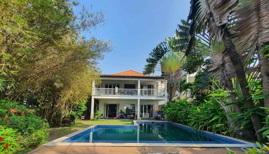 Villa An Phú Đông 12, mặt tiền sông SG đối diện Vạn Phúc, 700m2 giá 40 tỷ