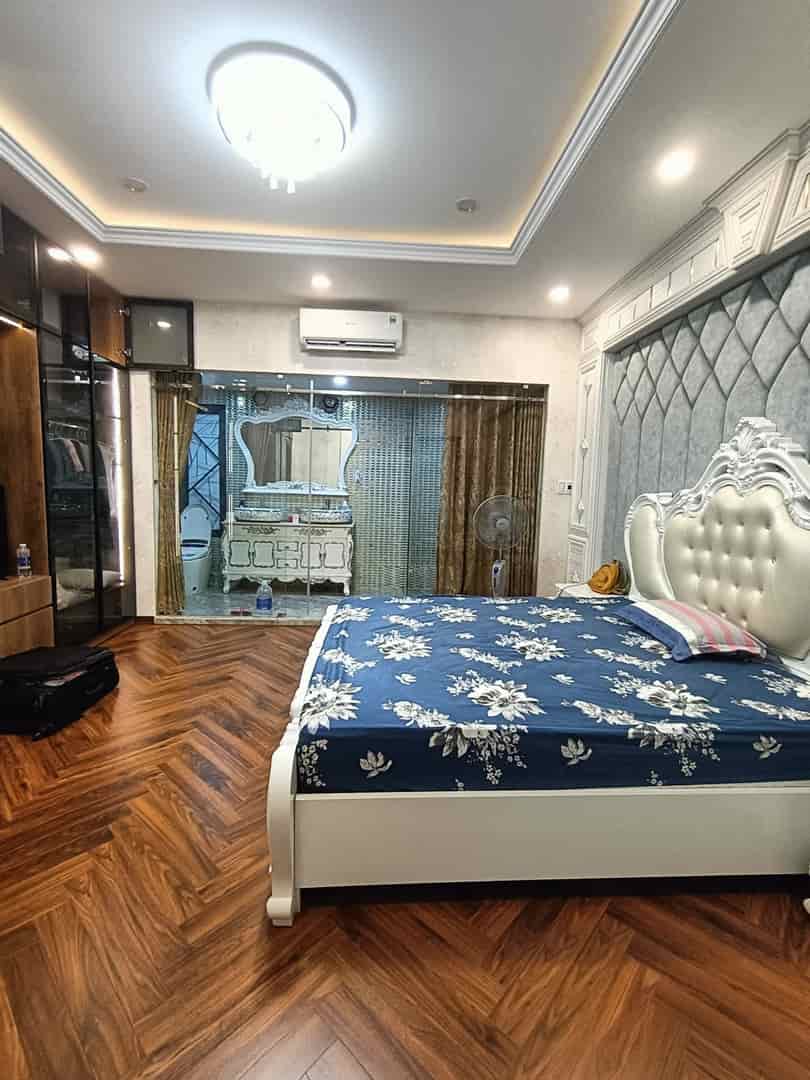 Bán nhà siêu đẹp, mặt tiền Nguyễn Dữ, 80m2, 3 tầng, chỉ 7.5 tỷ