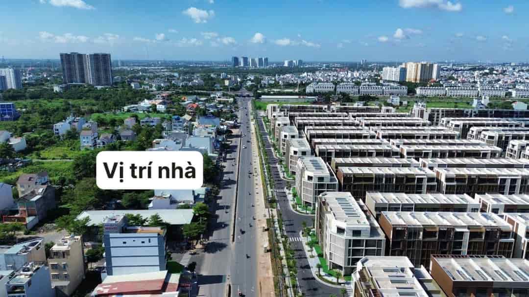 Vị trí có 1 không 2, mặt tiền Đỗ Xuân Hợp 8x25m, đối diện Global City, góc 2 mặt tiền