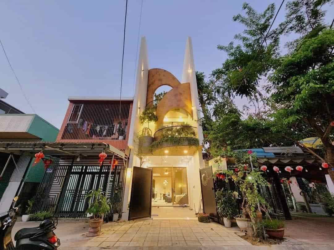 Bán nhà 3 tầng thiết kế sang trọng ấp cúng Nguyễn Văn Đậu, Bình Thạnh