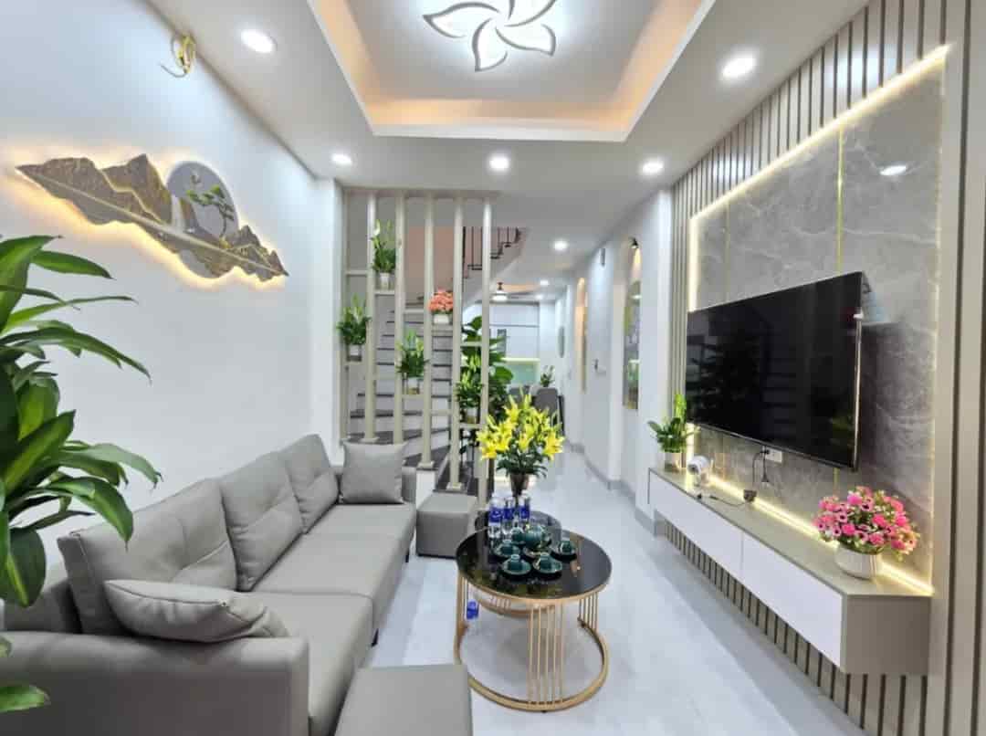 Nhà đẹp nhất Hoàng Mai, gần ngay Time City 32m, giá 4.75 tỷ