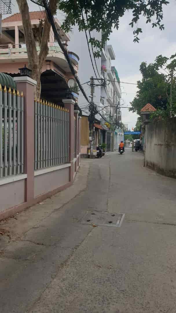 Bán nhà hẻm ô tô thông Nguyễn Sơn, 4x22m, 3 tầng chỉ 6.49 tỷ TL