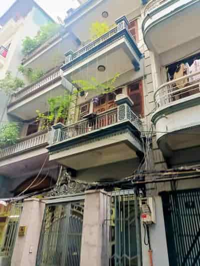 Cơ hội sở hữu ngôi nhà thổ cư ô tô đỗ cửa tại phố Lê Thanh Nghị