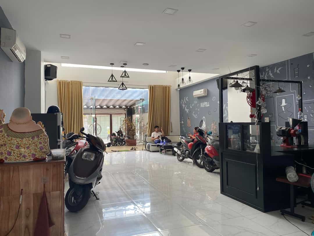 Nhỉnh 130 tr/m2 mặt tiền khủng rẻ nhất đường Cô Giang, phường 2, quận Phú Nhuận