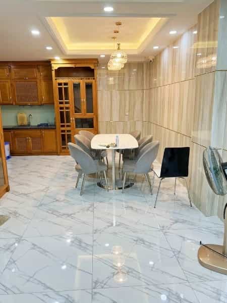 Nhà Huỳnh Văn Bánh Phú Nhuận 80m2, ngang 5m, chỉ 7,49 tỷ