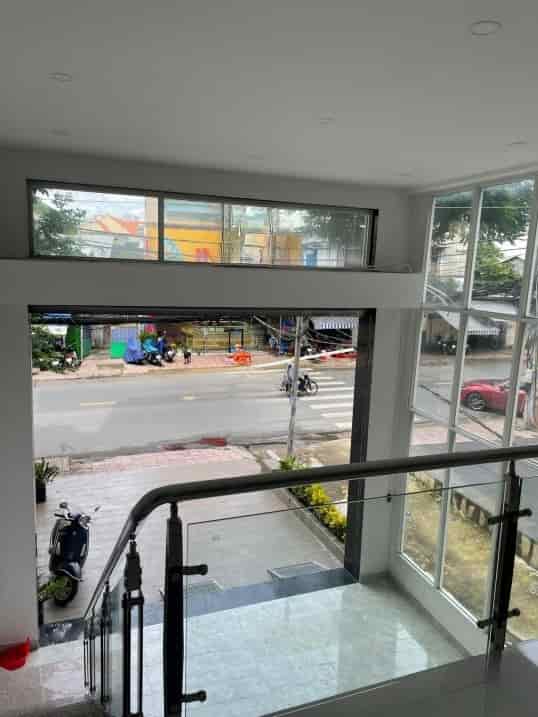 Toà nhà mặt tiền số 139 Lê Quang Định nở hậu 11m giá tốt đầu tư kinh doanh nhỉnh 200tr/m2